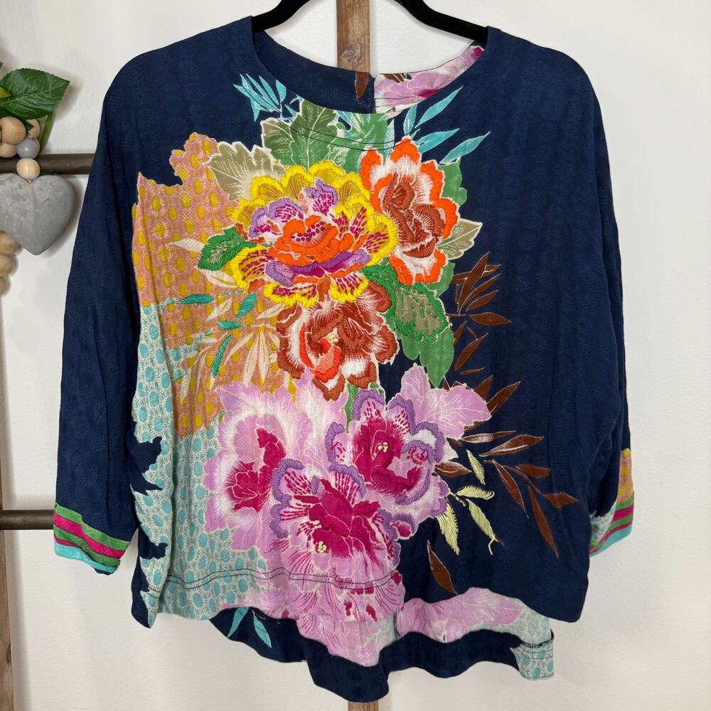 Derhy 3/4 sleeve Flower‎ Embroidered Blouse Size Small - Picture 2 of 7